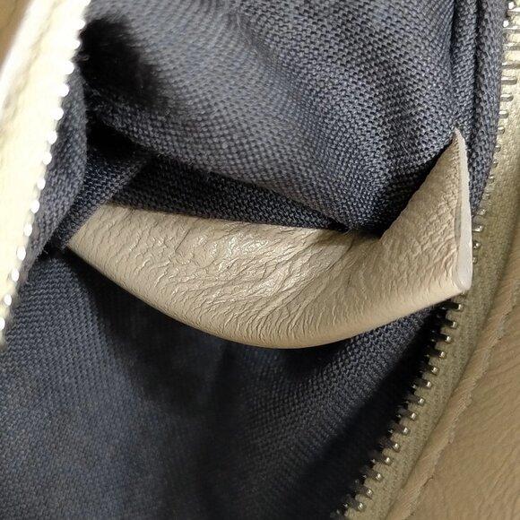 Authentic Fendi Beige Leather Hand Bag mn764-121225 - Picture 14 of 16